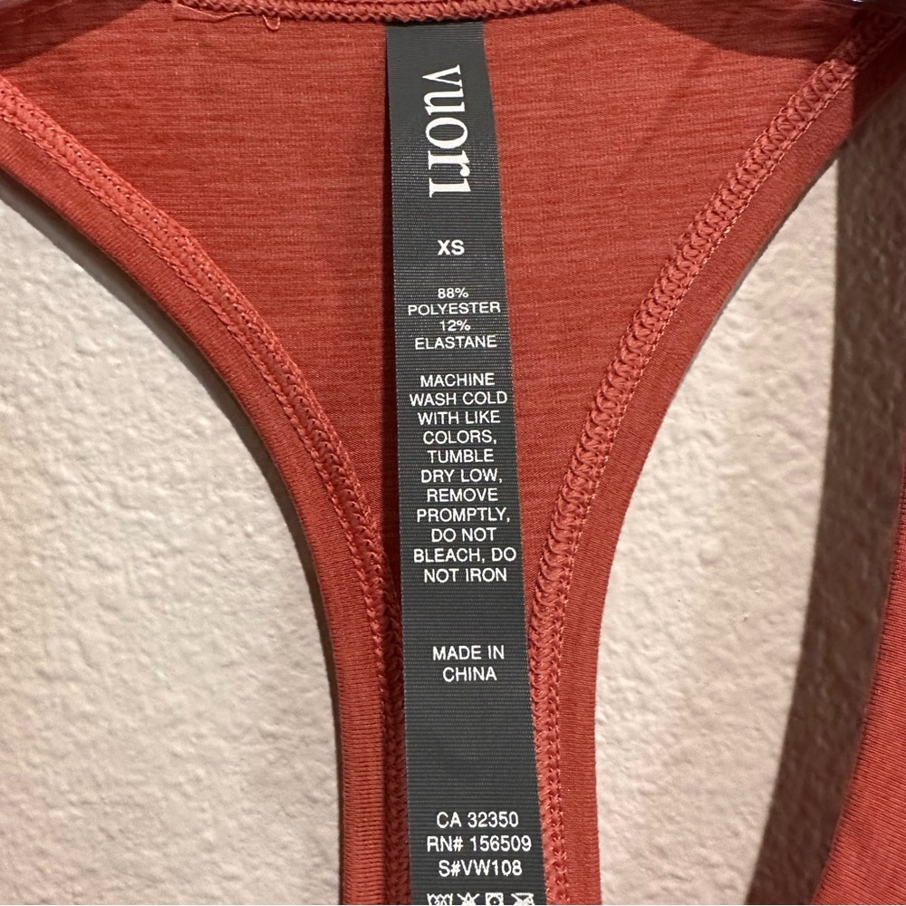 Vuori Lux Performance Tank Lychee Heather SZ XS - Picture 7 of 13